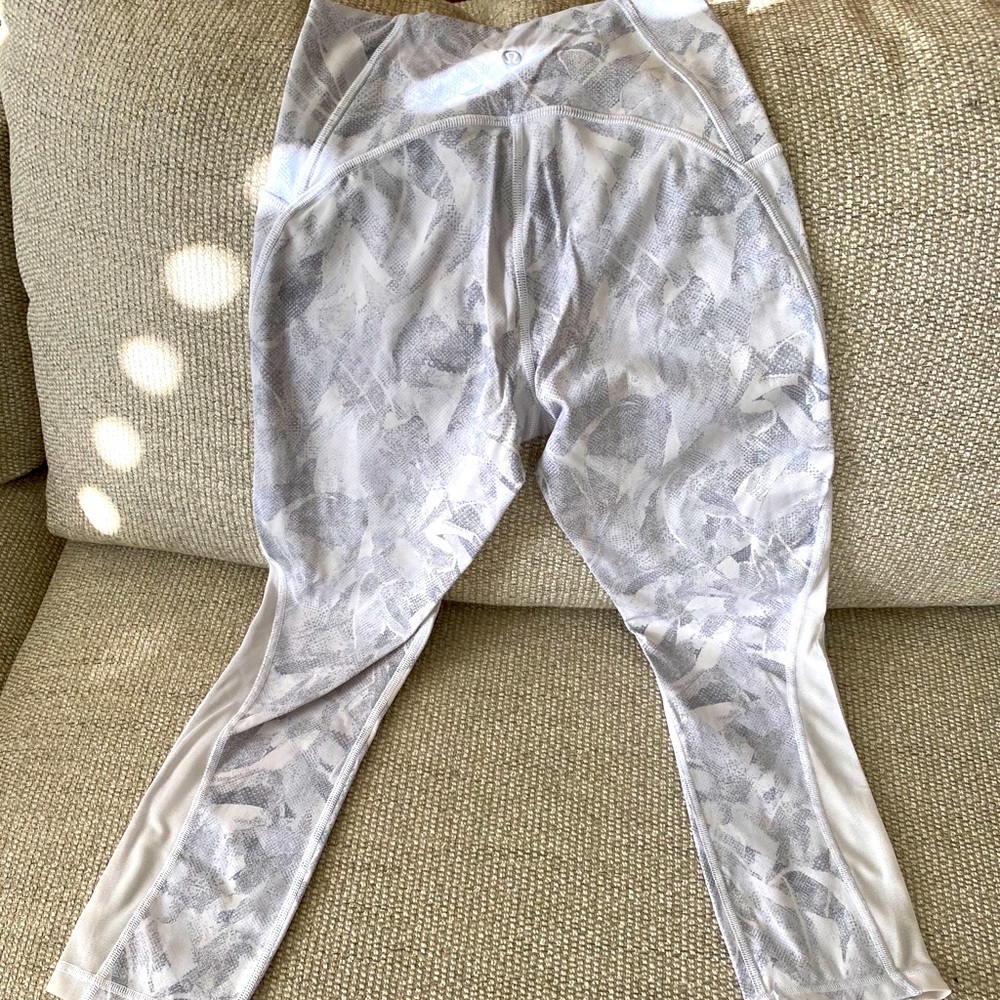 Lululemon Wunder Under Crop Legging